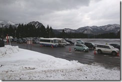 わかぶな高原スキー場のオープン初日の駐車場